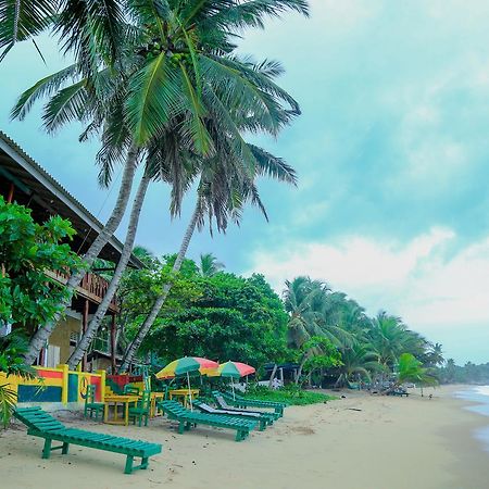 Reggae Zone Beach Resort Tangalle Extérieur photo