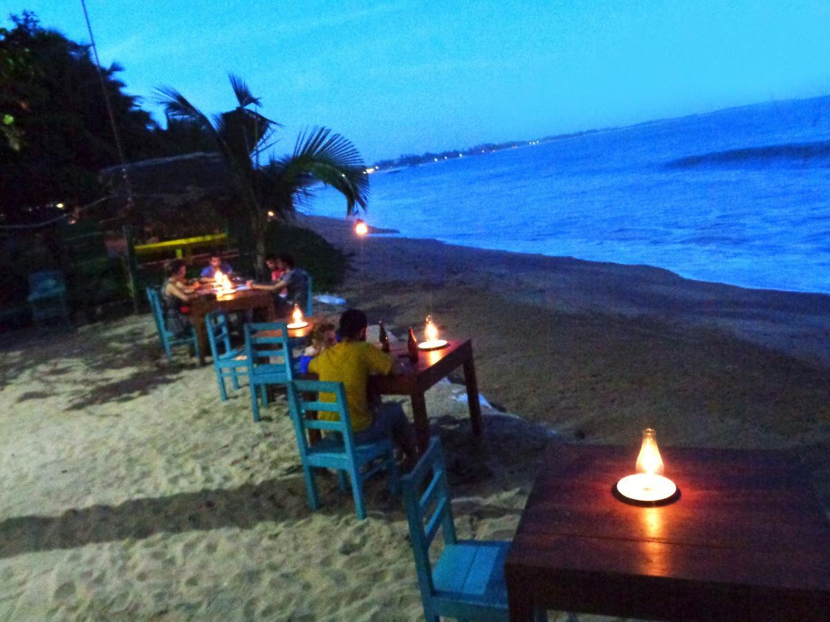 Reggae Zone Beach Resort Tangalle Extérieur photo